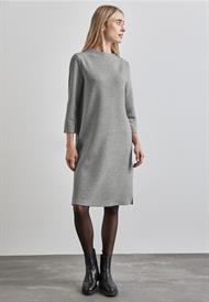 Vestido de punto manga francesa